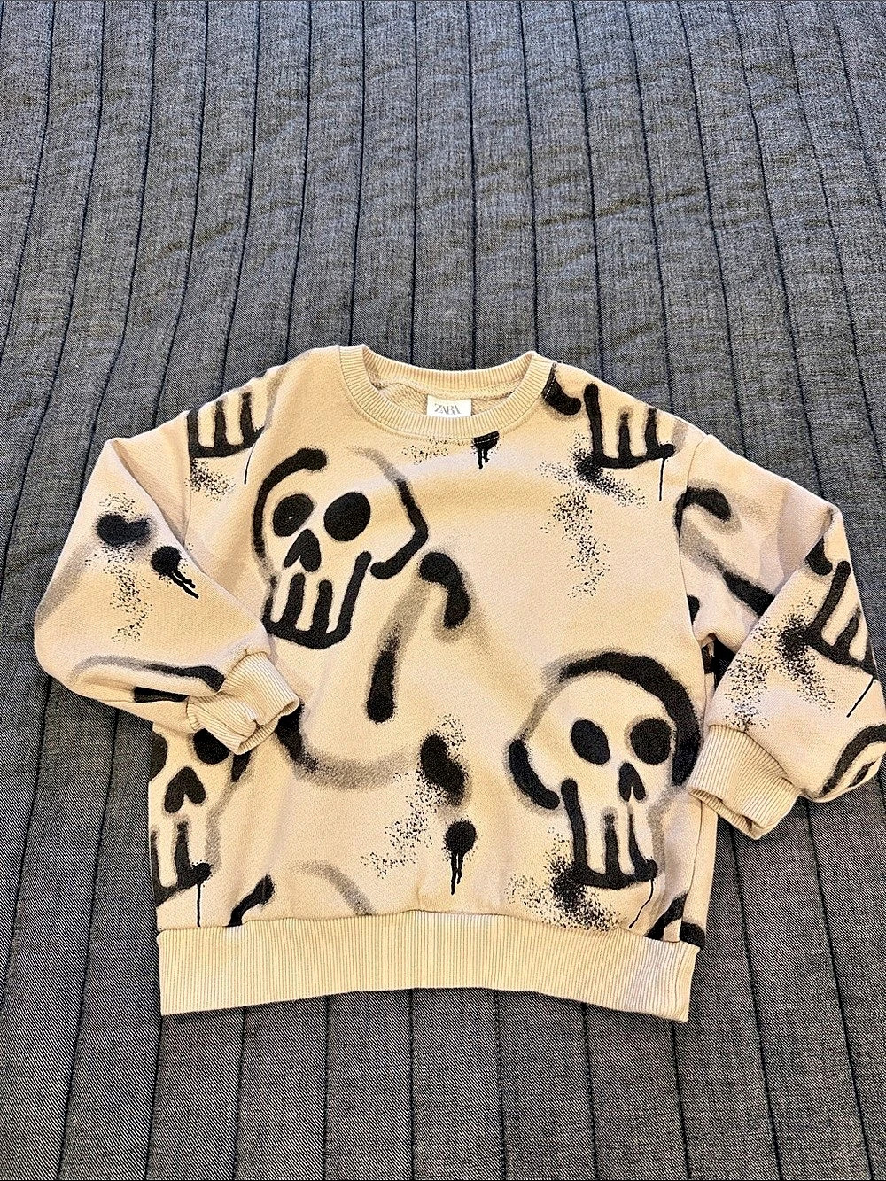 Zara Kids Skull Graffiti Print Sweatshirt Halloween boys girls 4-5